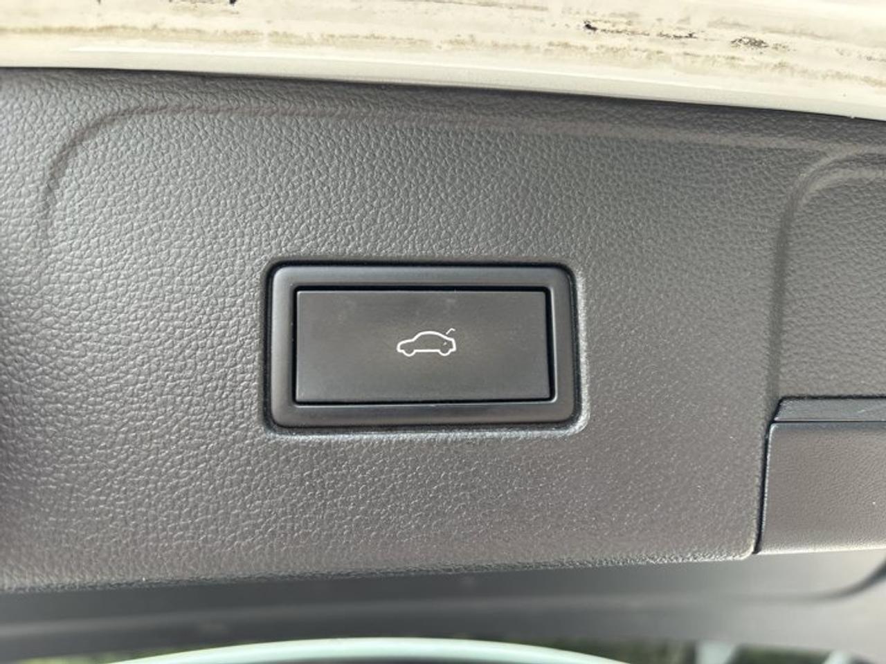 2024 Volkswagen Atlas Execline R-line 4WD | No Accidents | Pano. Sunroof Photo