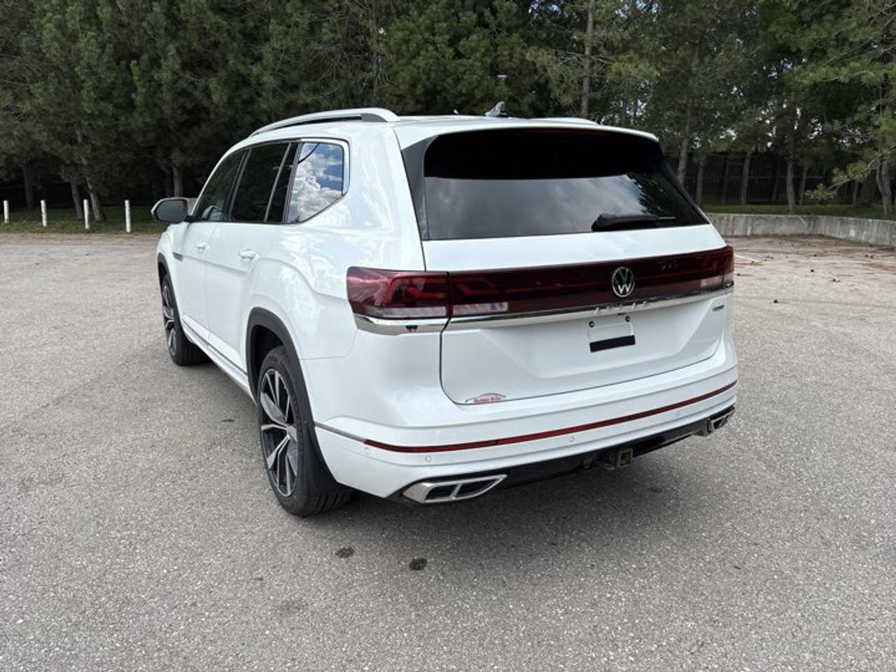 2024 Volkswagen Atlas Execline R-line 4WD | No Accidents | Pano. Sunroof Photo