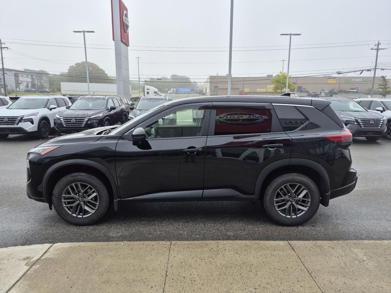 2024 Nissan Rogue S AWD Photo3