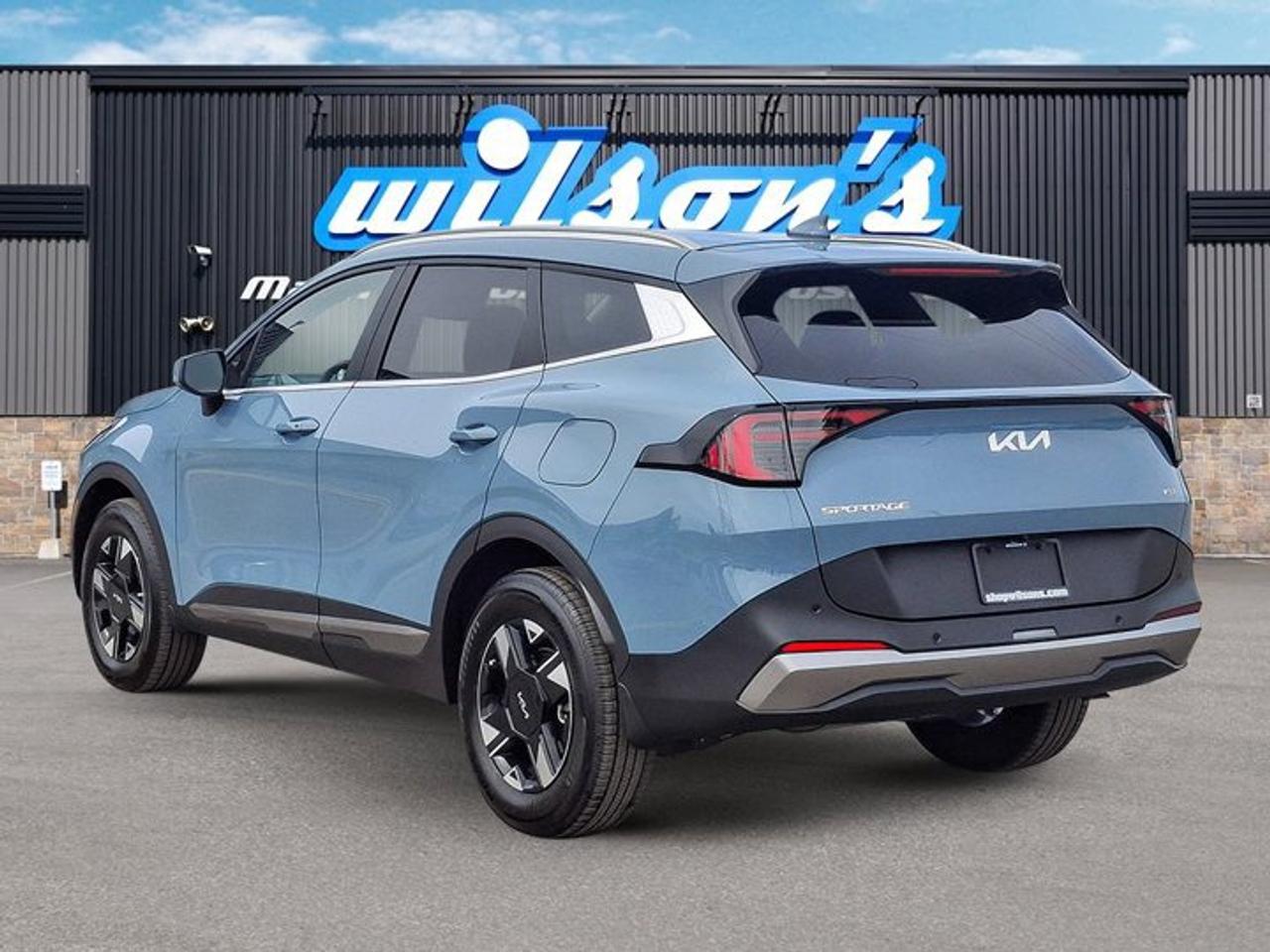 2026 Kia Sportage LX AWD | Heated Seats | Smart Cruise | Lane Keep Assist | Parking Sensors | Carplay and More ! Photo