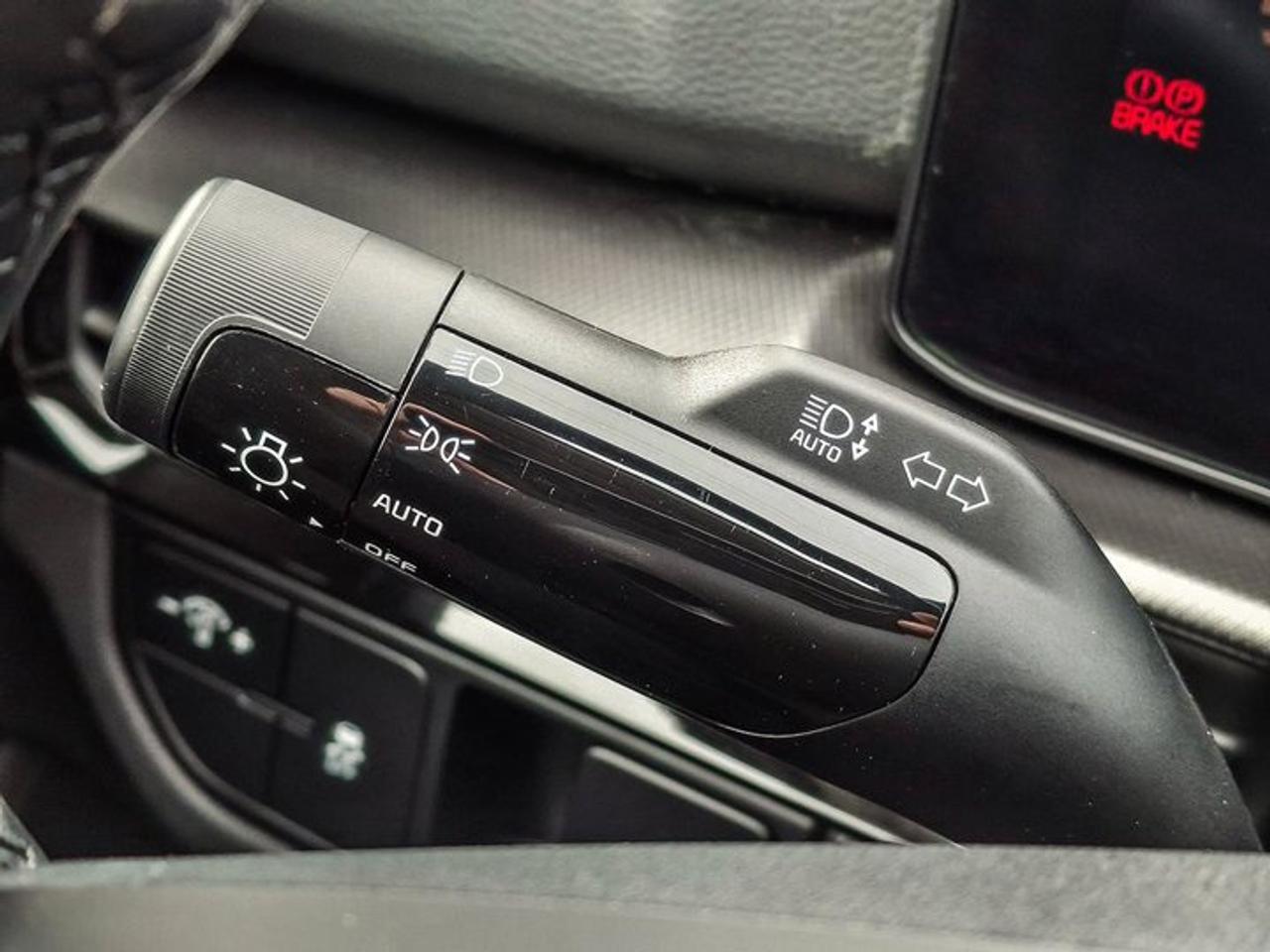 2026 Kia Sportage LX AWD | Heated Seats | Smart Cruise | Lane Keep Assist | Parking Sensors | Carplay and More ! Photo