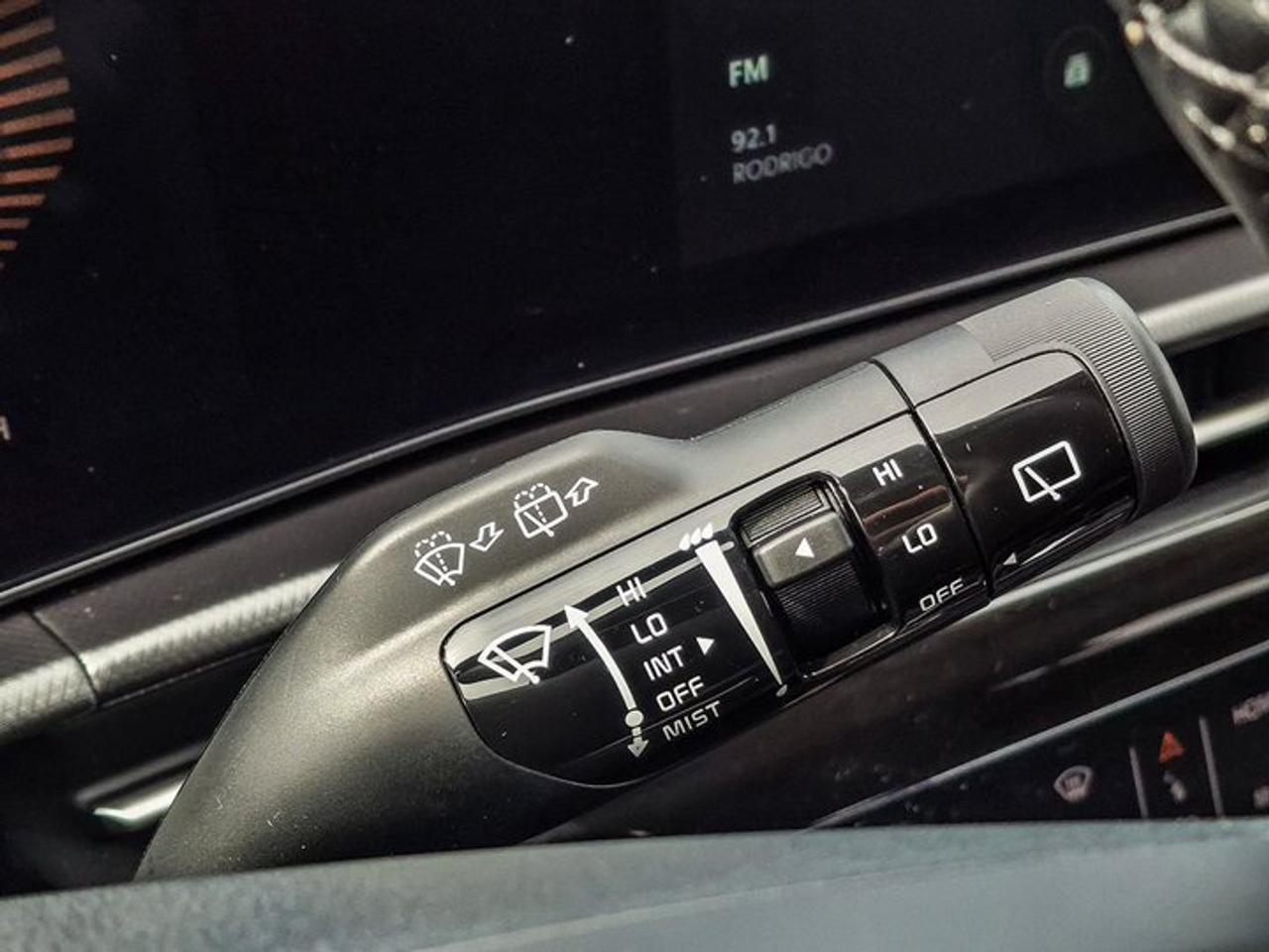 2026 Kia Sportage LX AWD | Heated Seats | Smart Cruise | Lane Keep Assist | Parking Sensors | Carplay and More ! Photo