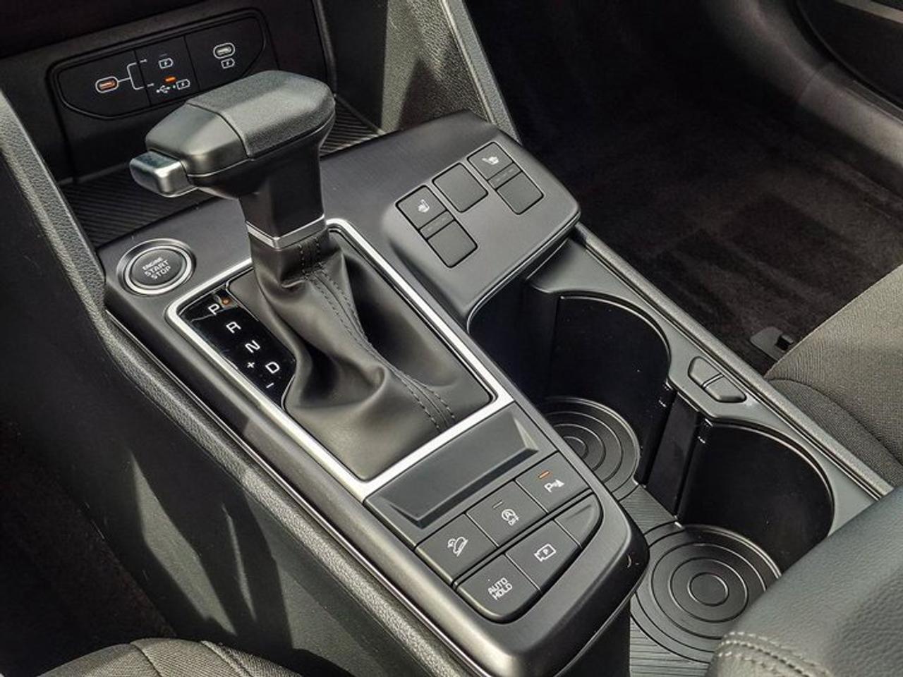 2026 Kia Sportage LX AWD | Heated Seats | Smart Cruise | Lane Keep Assist | Parking Sensors | Carplay and More ! Photo