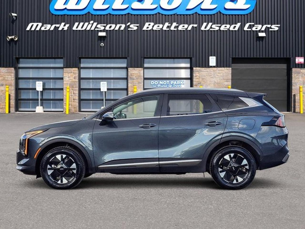 2026 Kia Sportage Hybrid EX AWD | Leather | Nav | Smart Cruise | Power Seat | FCA | Heated Wheel + Seats | and More ! Photo