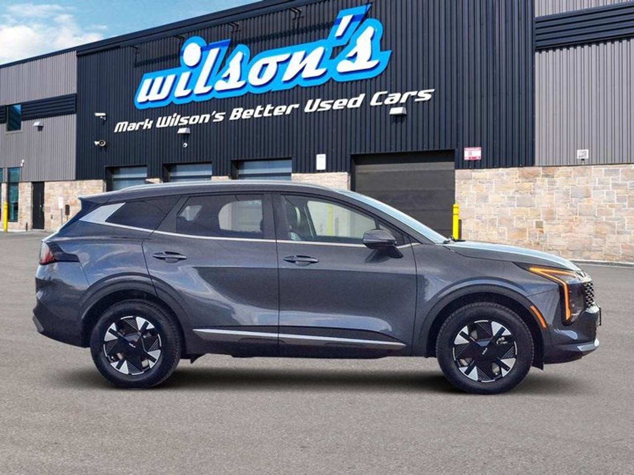 2026 Kia Sportage Hybrid EX AWD | Leather | Nav | Smart Cruise | Power Seat | FCA | Heated Wheel + Seats | and More ! Photo