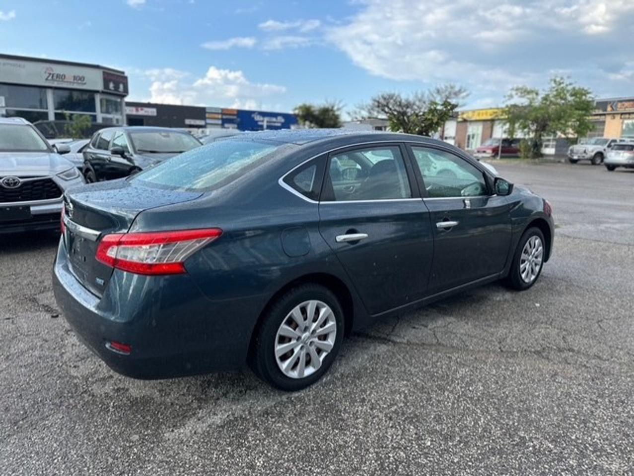 2014 Nissan Sentra SV Photo