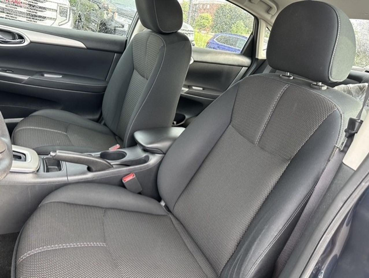 2014 Nissan Sentra SV Photo