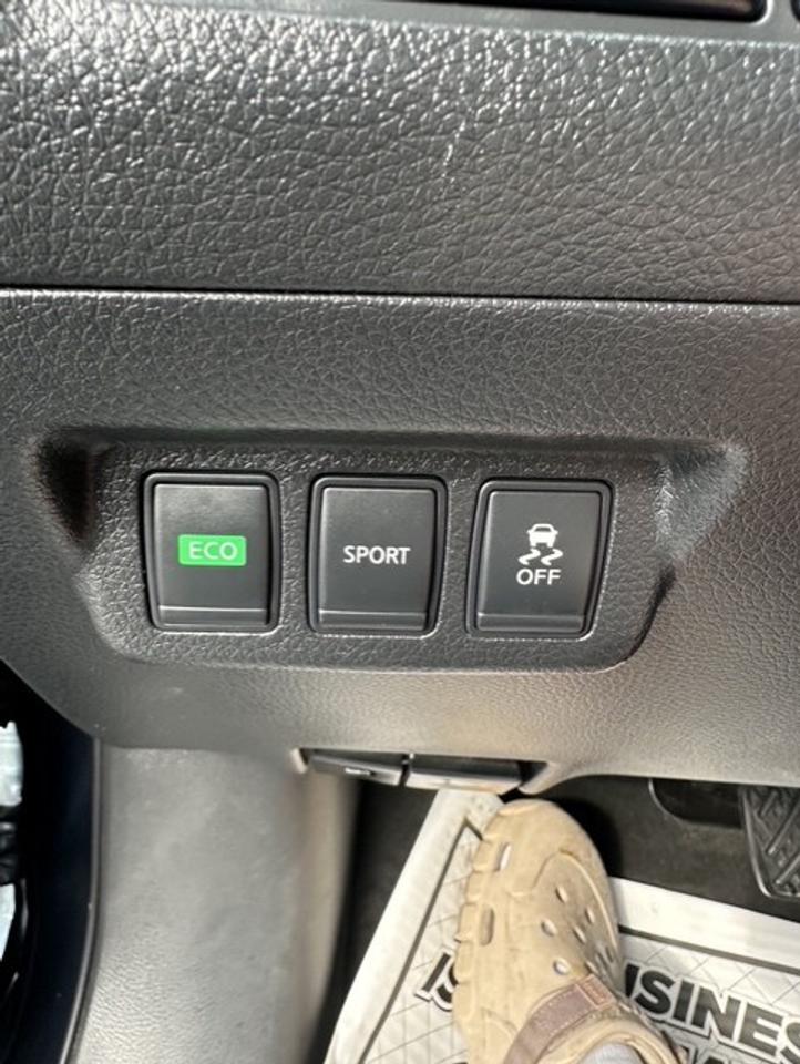 2014 Nissan Sentra SV Photo