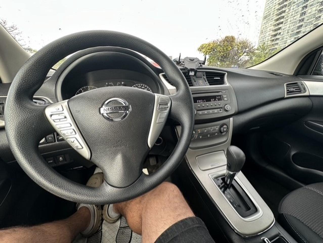 2014 Nissan Sentra SV Photo