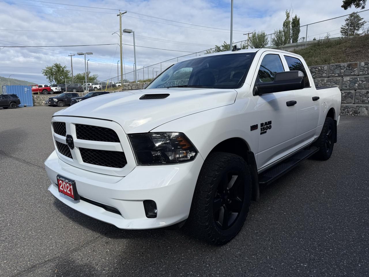 2021 RAM 1500 Classic Tradesman TRADESMAN Photo2