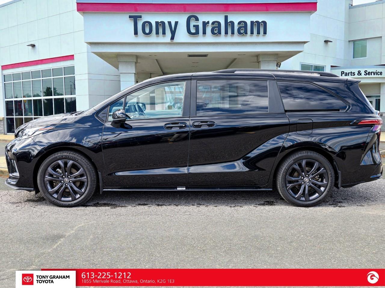 2026 Toyota Sienna XLE 8-Passenger Photo