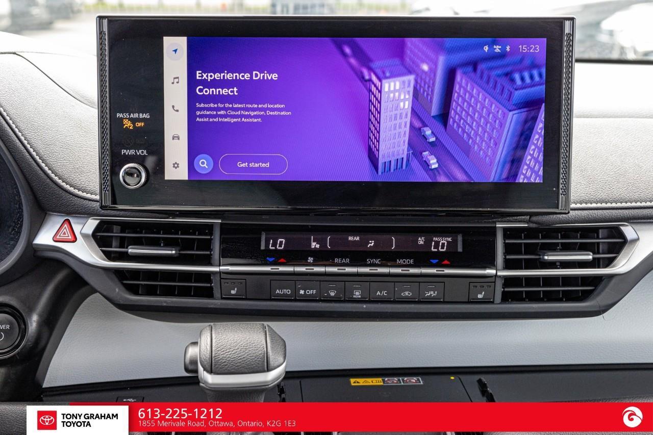 2026 Toyota Sienna XLE 8-Passenger Photo