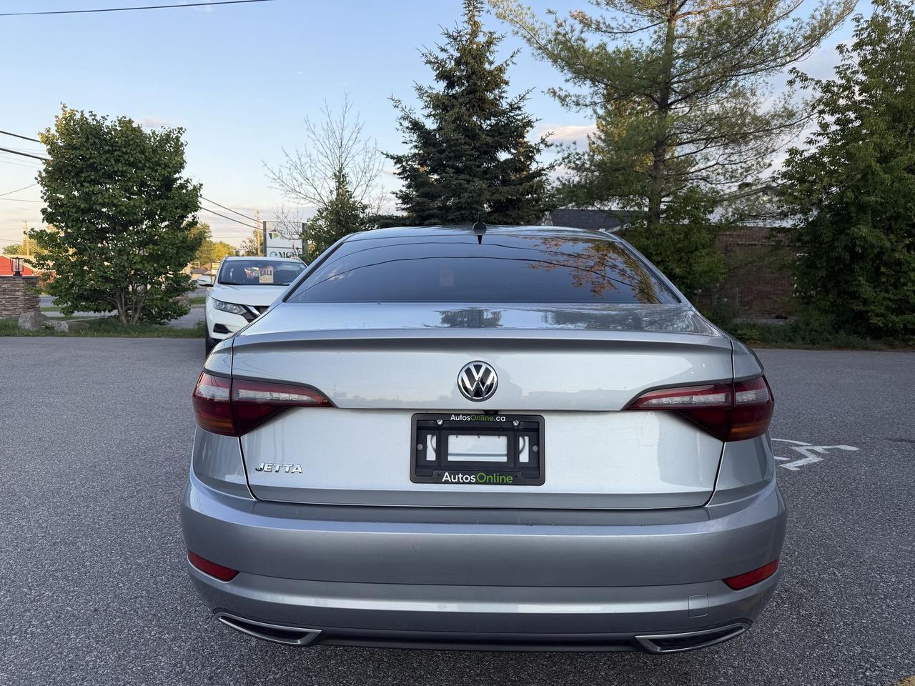 2019 Volkswagen Jetta HIGHLINE-R LINE-LEATHER-SUNROOF-MANUAL-LOADED Photo3