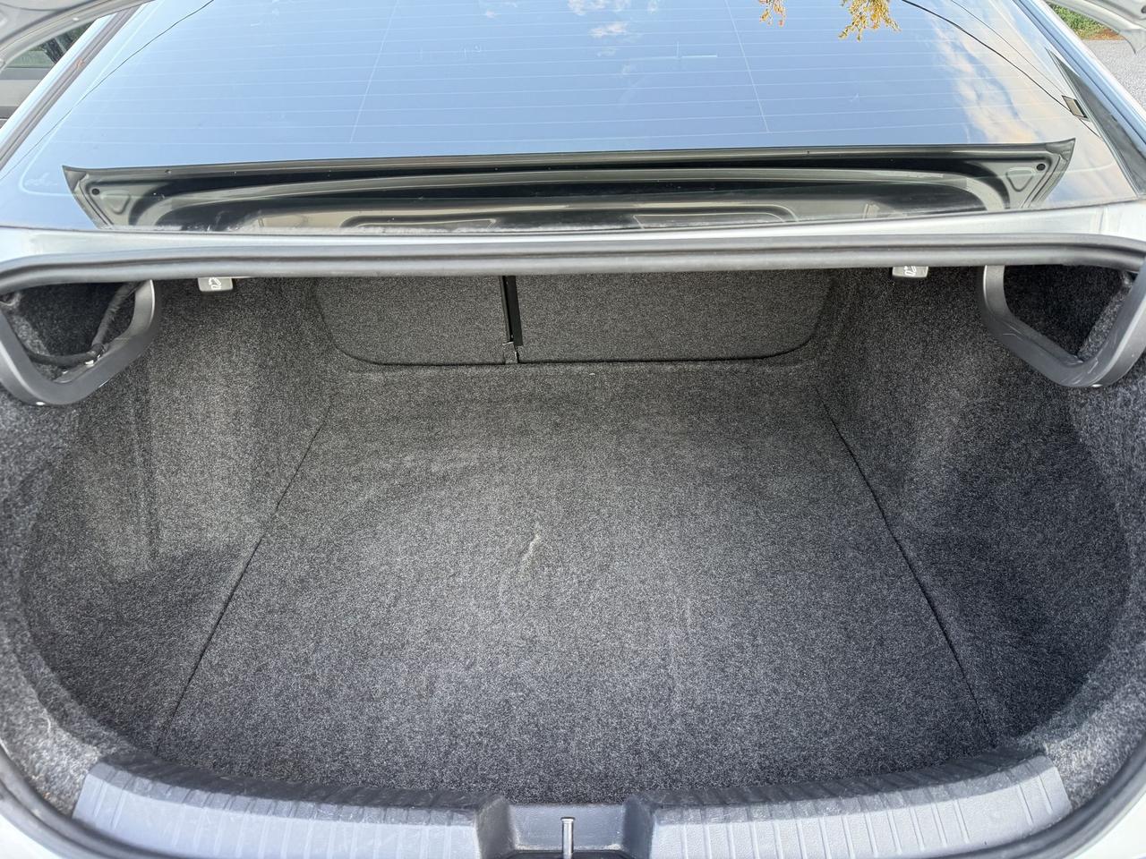 2019 Volkswagen Jetta HIGHLINE-R LINE-LEATHER-SUNROOF-MANUAL-LOADED Photo