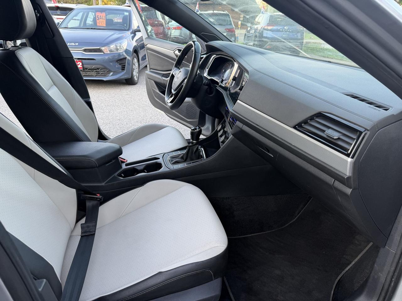 2019 Volkswagen Jetta HIGHLINE-R LINE-LEATHER-SUNROOF-MANUAL-LOADED Photo