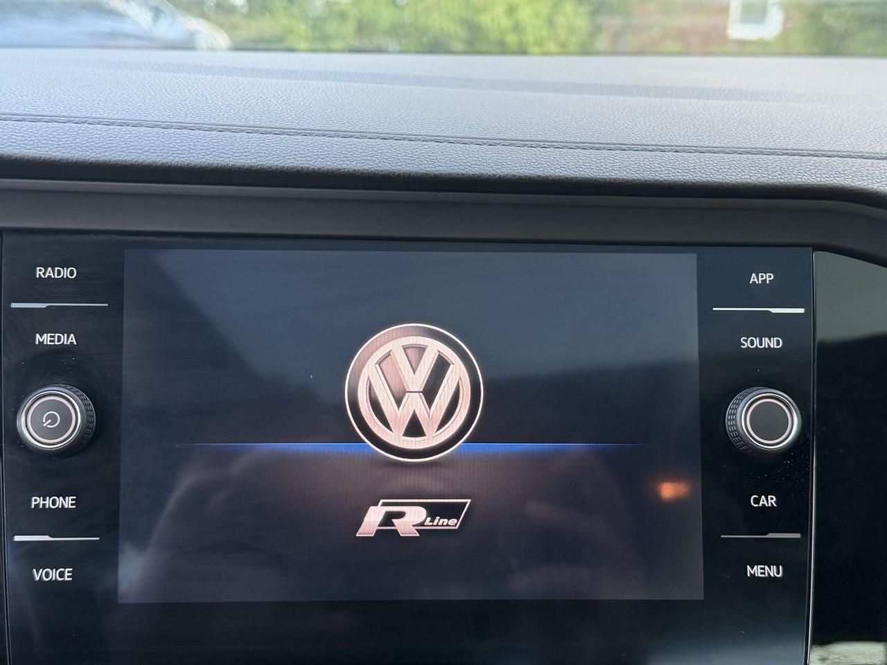 2019 Volkswagen Jetta HIGHLINE-R LINE-LEATHER-SUNROOF-MANUAL-LOADED Photo