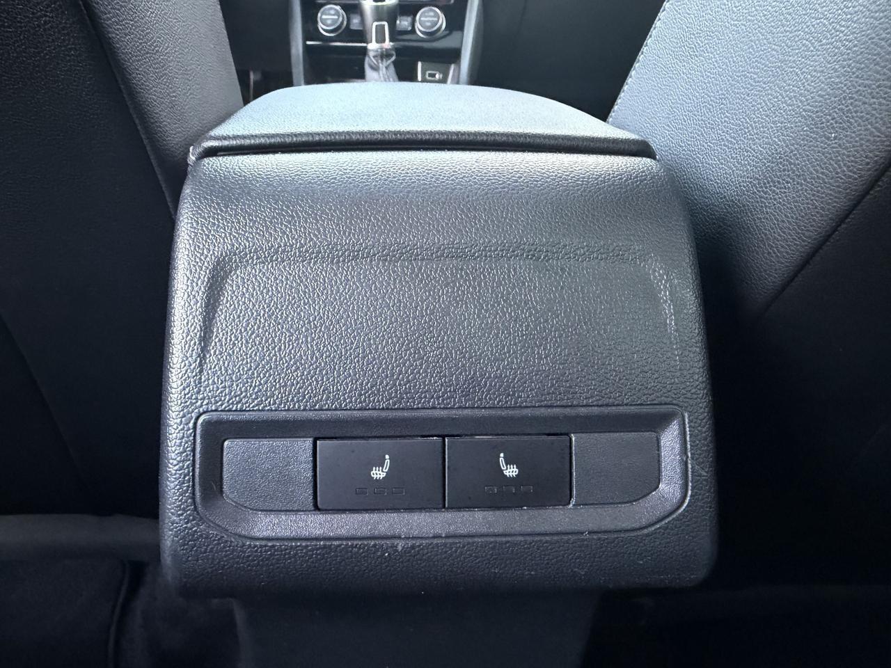 2019 Volkswagen Jetta HIGHLINE-R LINE-LEATHER-SUNROOF-MANUAL-LOADED Photo