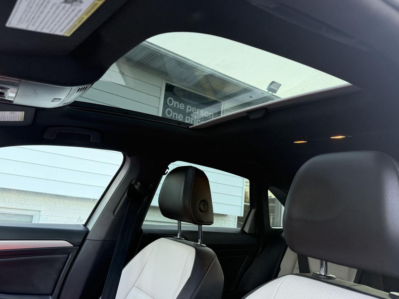2019 Volkswagen Jetta HIGHLINE-R LINE-LEATHER-SUNROOF-MANUAL-LOADED Photo