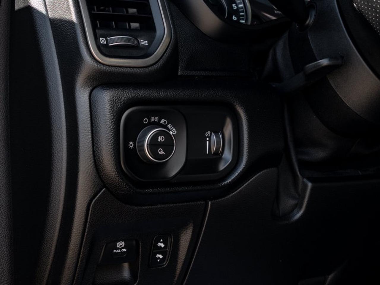 2020 RAM 1500 SPORT Photo