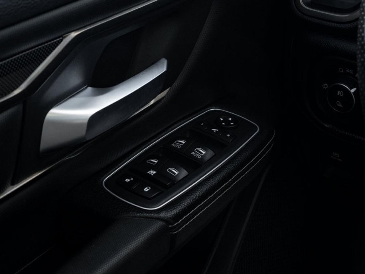 2020 RAM 1500 SPORT Photo