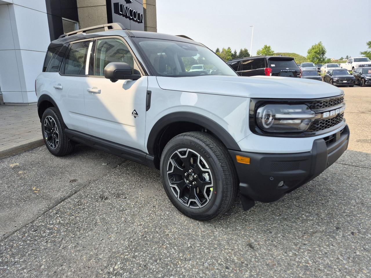2026 Ford Bronco Sport OUTER BANKS, TECH PKG, ADAPTIVE CRUISE Photo2