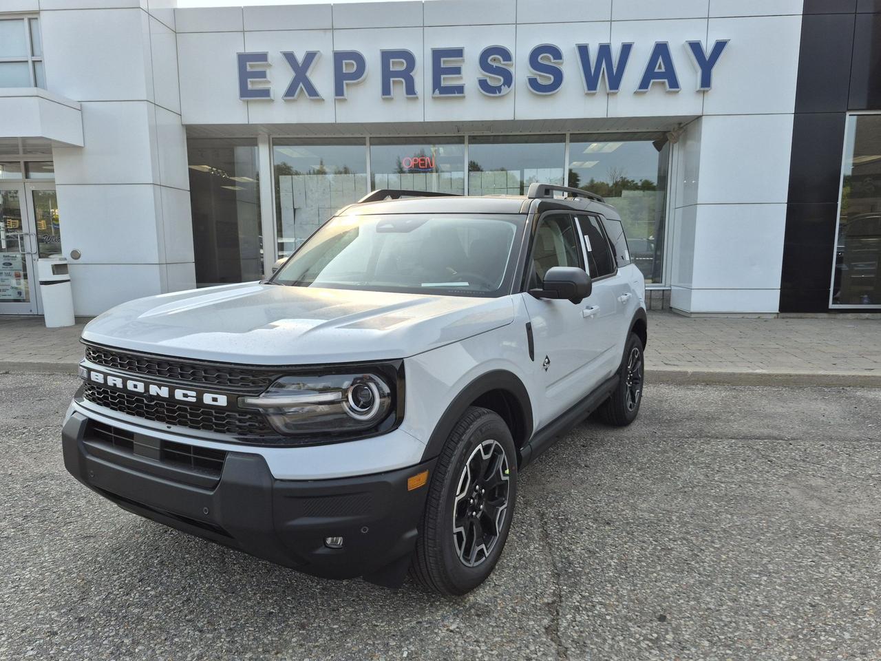 2026 Ford Bronco Sport OUTER BANKS, TECH PKG, ADAPTIVE CRUISE Photo0