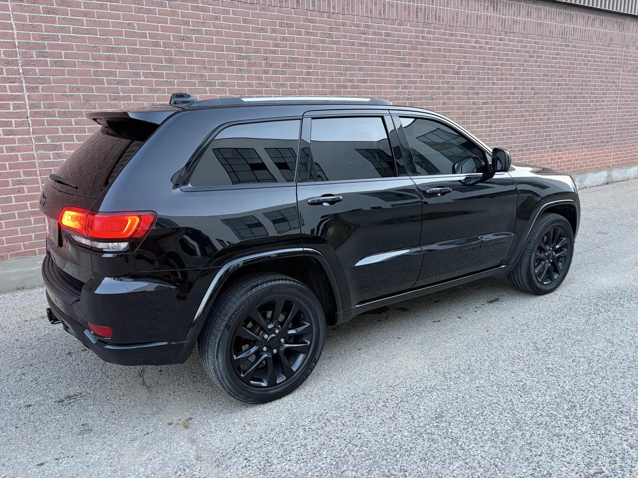 2021 Jeep Grand Cherokee Altitude Photo