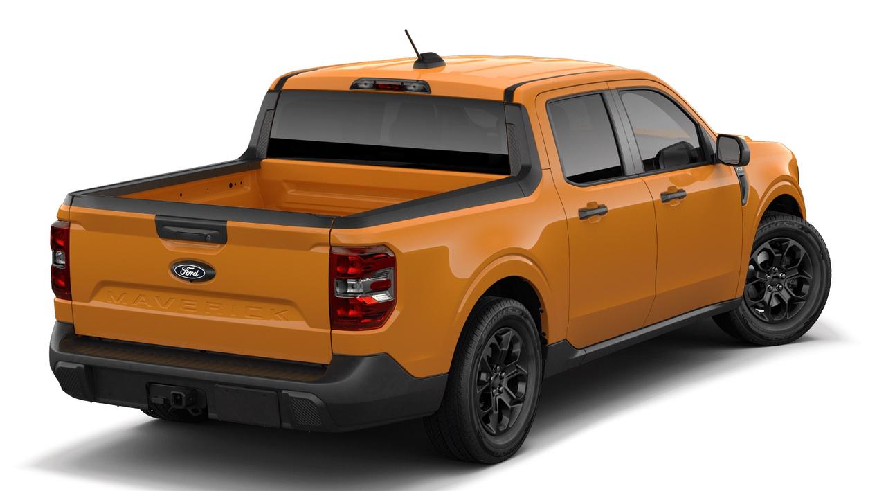 2026 Ford Maverick XLT Photo2