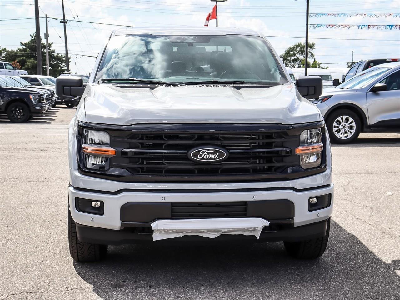2026 Ford F-150 XLT Photo2