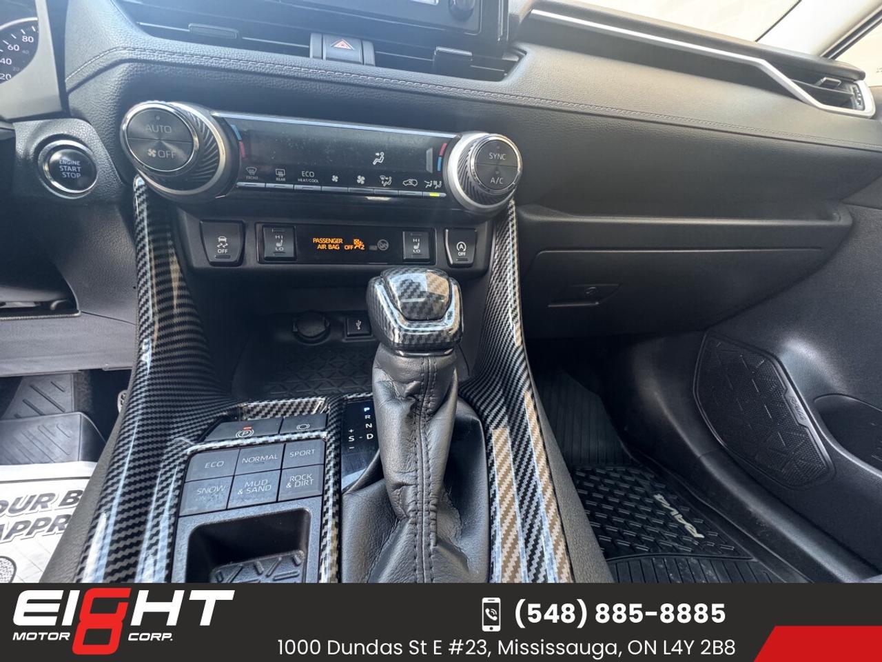 2022 Toyota RAV4 XLE AWD Photo