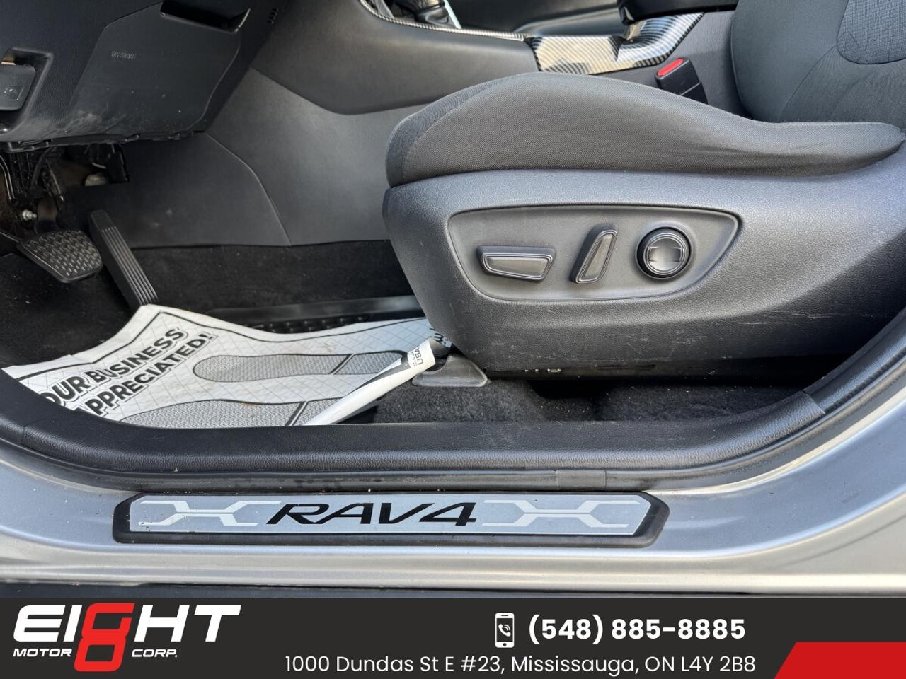 2022 Toyota RAV4 XLE AWD Photo