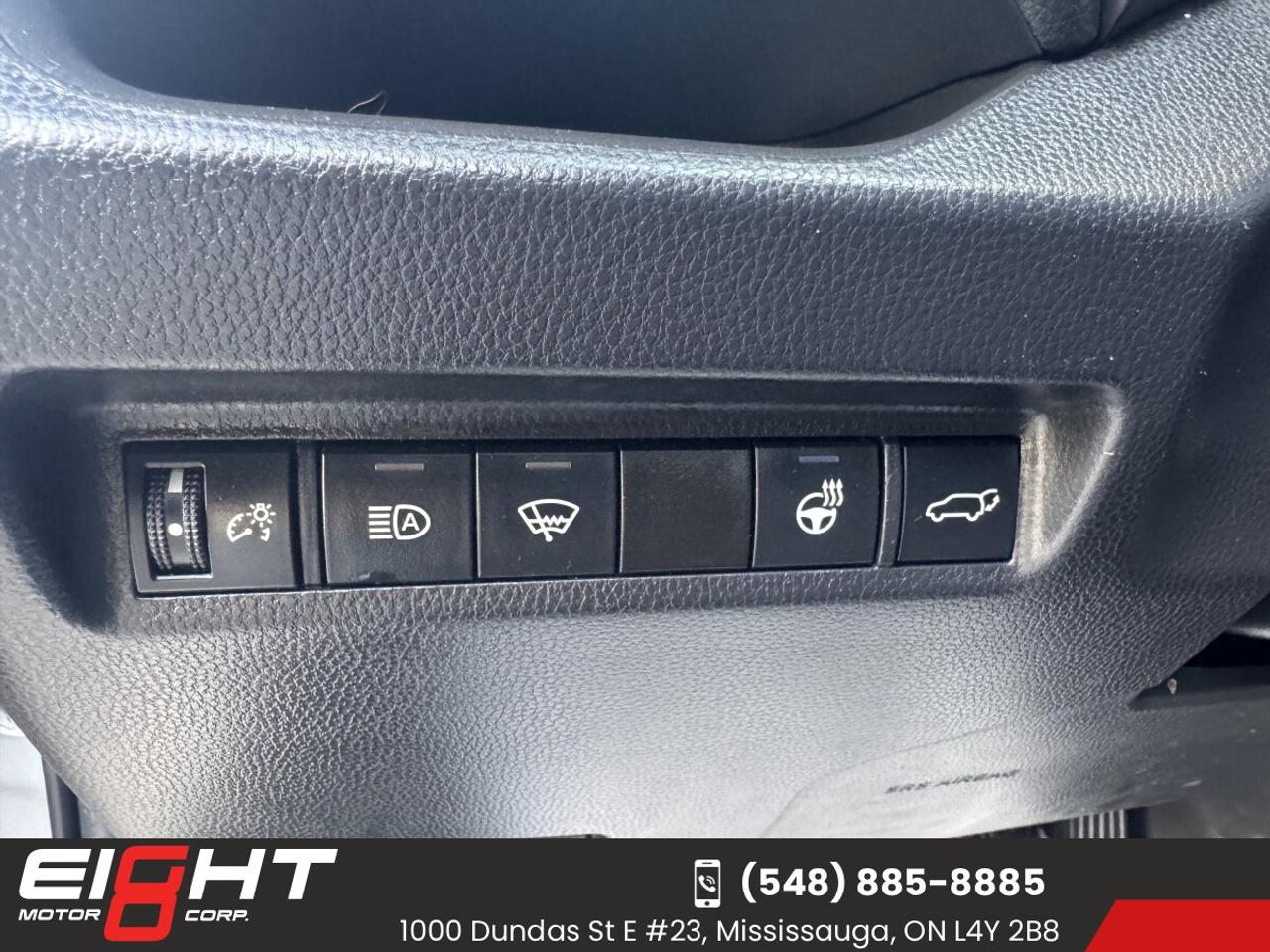 2022 Toyota RAV4 XLE AWD Photo