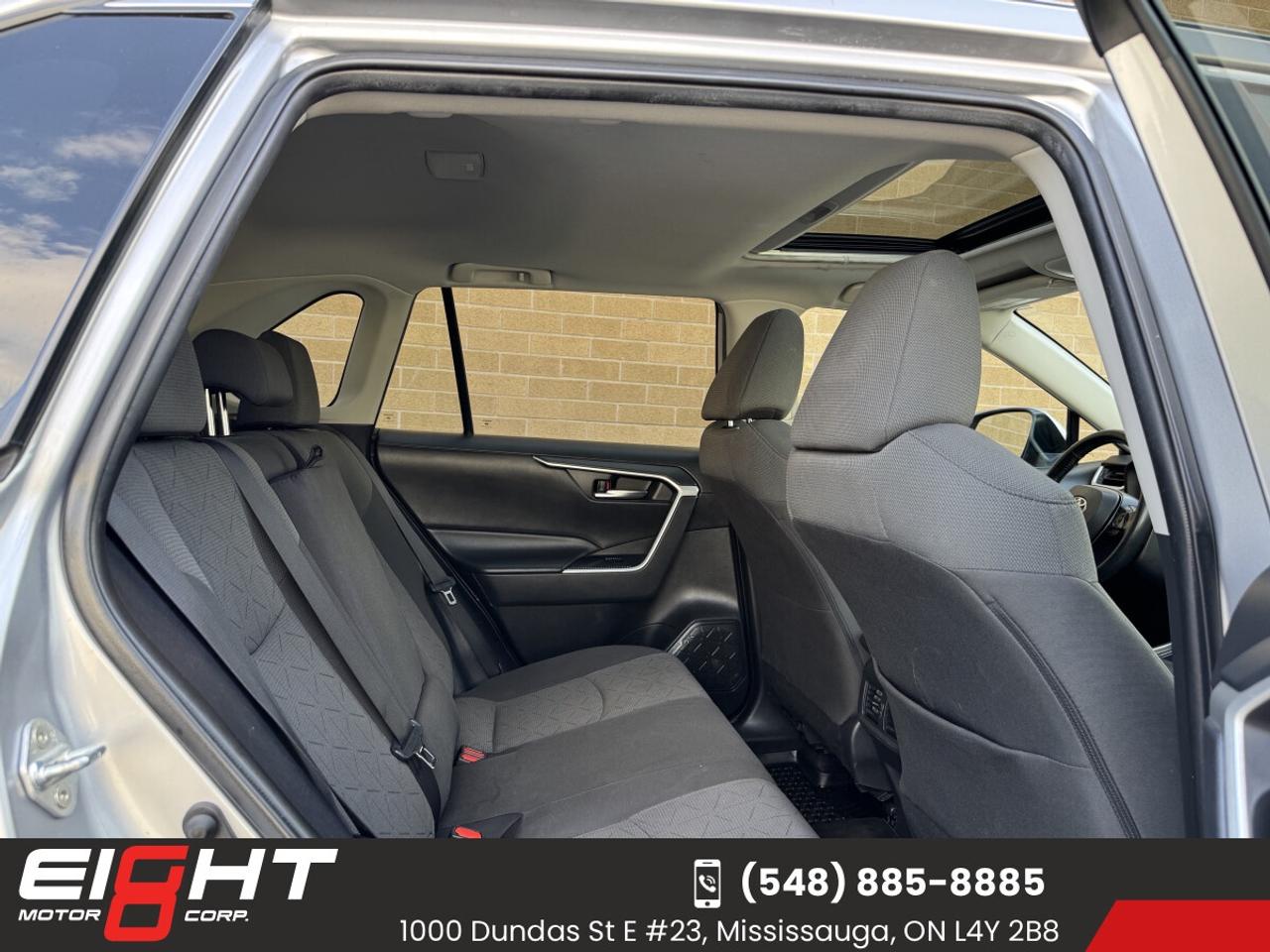 2022 Toyota RAV4 XLE AWD Photo