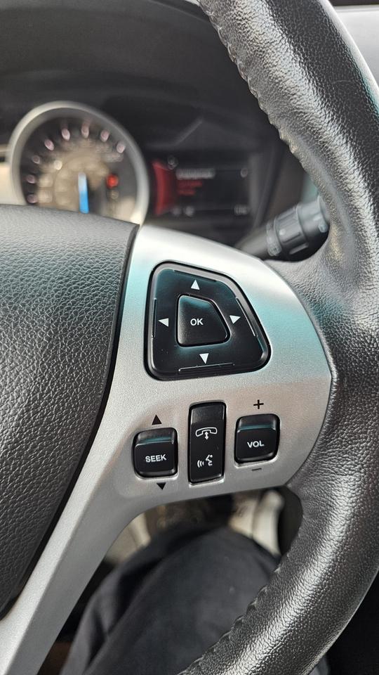 2015 Ford Explorer XLT Photo
