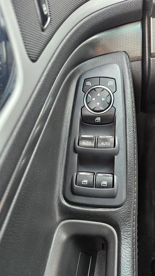 2015 Ford Explorer XLT Photo