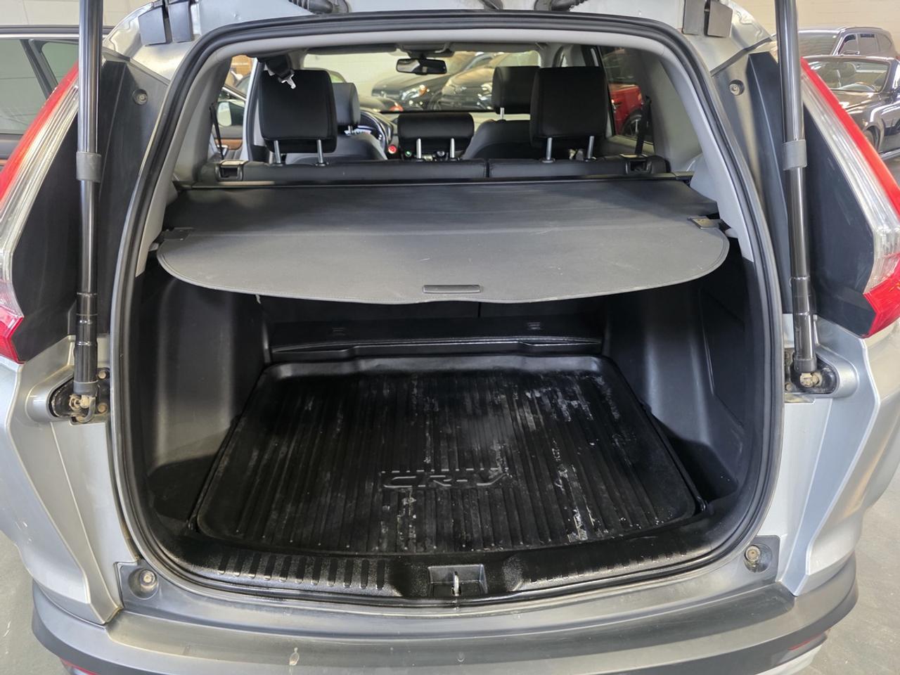 2019 Honda CR-V Touring Photo