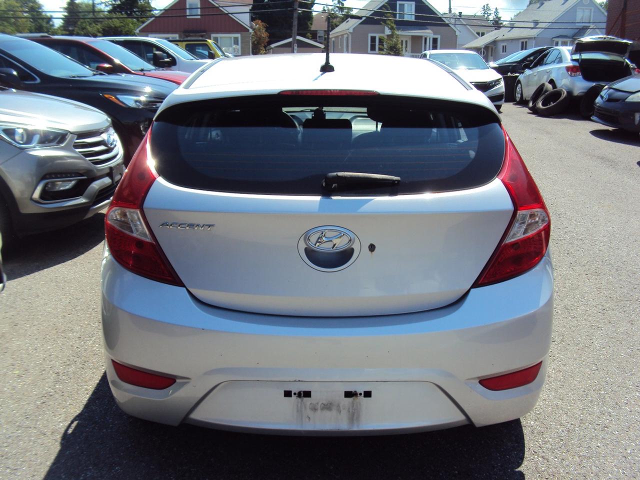 2014 Hyundai Accent GS Photo4