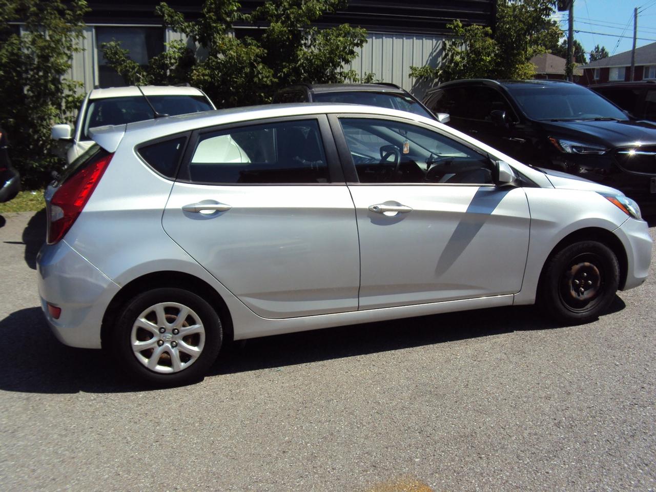 2014 Hyundai Accent GS Photo