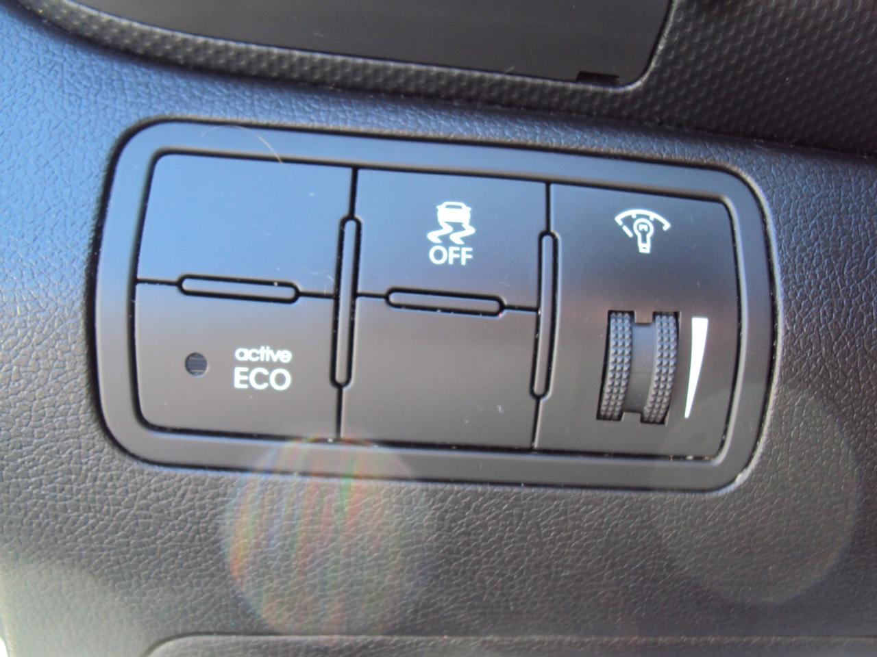 2014 Hyundai Accent GS Photo