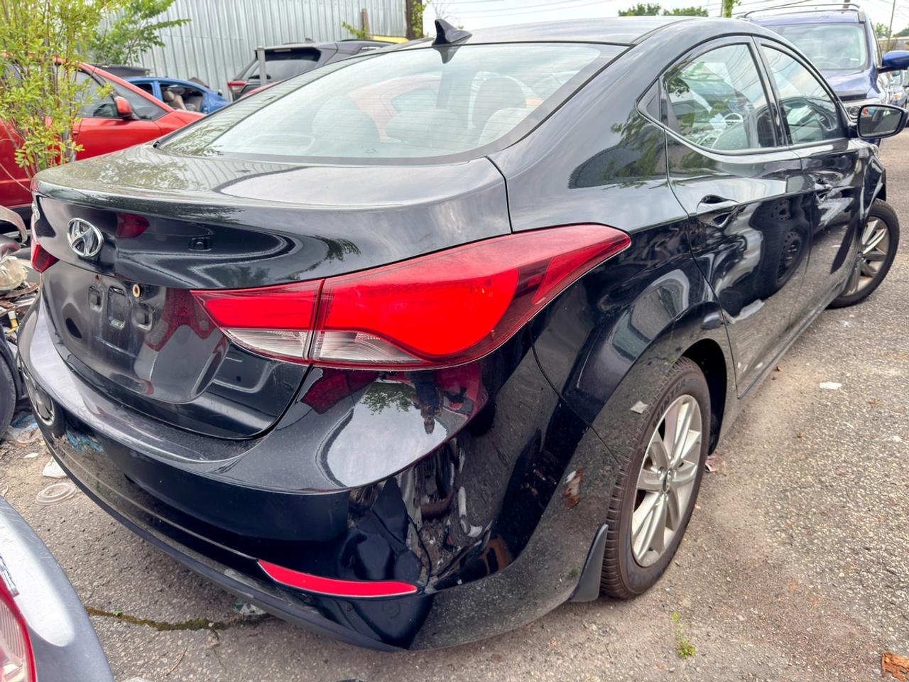 2014 Hyundai Elantra GLS Photo