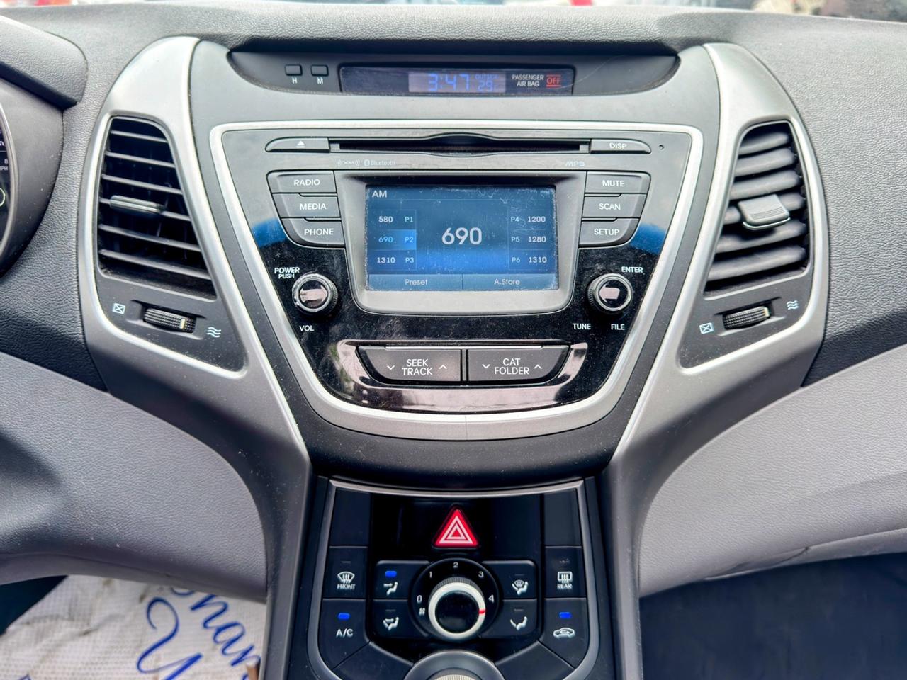 2014 Hyundai Elantra GLS Photo
