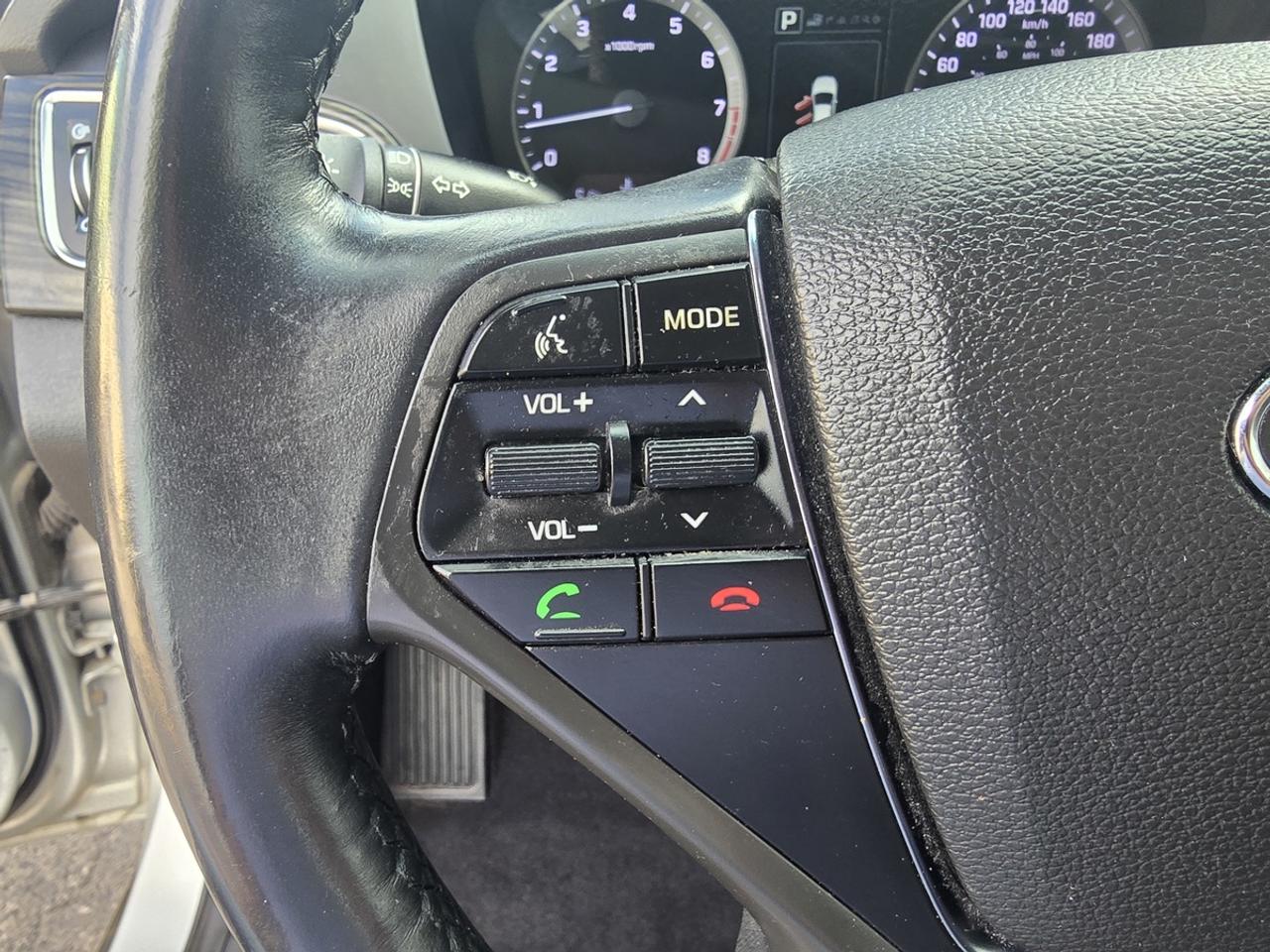 2016 Hyundai Sonata LIMITED Photo