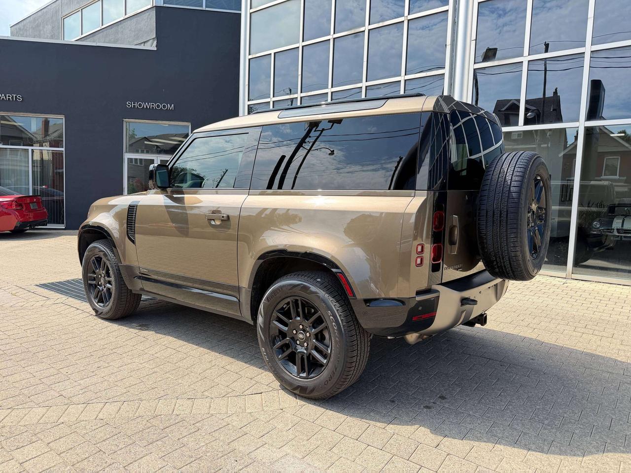 2021 Land Rover Defender X-Dynamic S Photo
