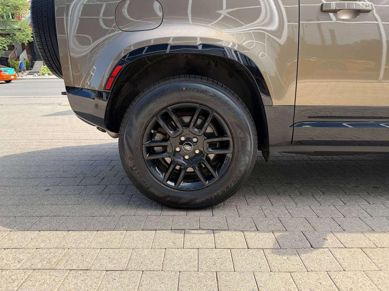 2021 Land Rover Defender X-Dynamic S Photo