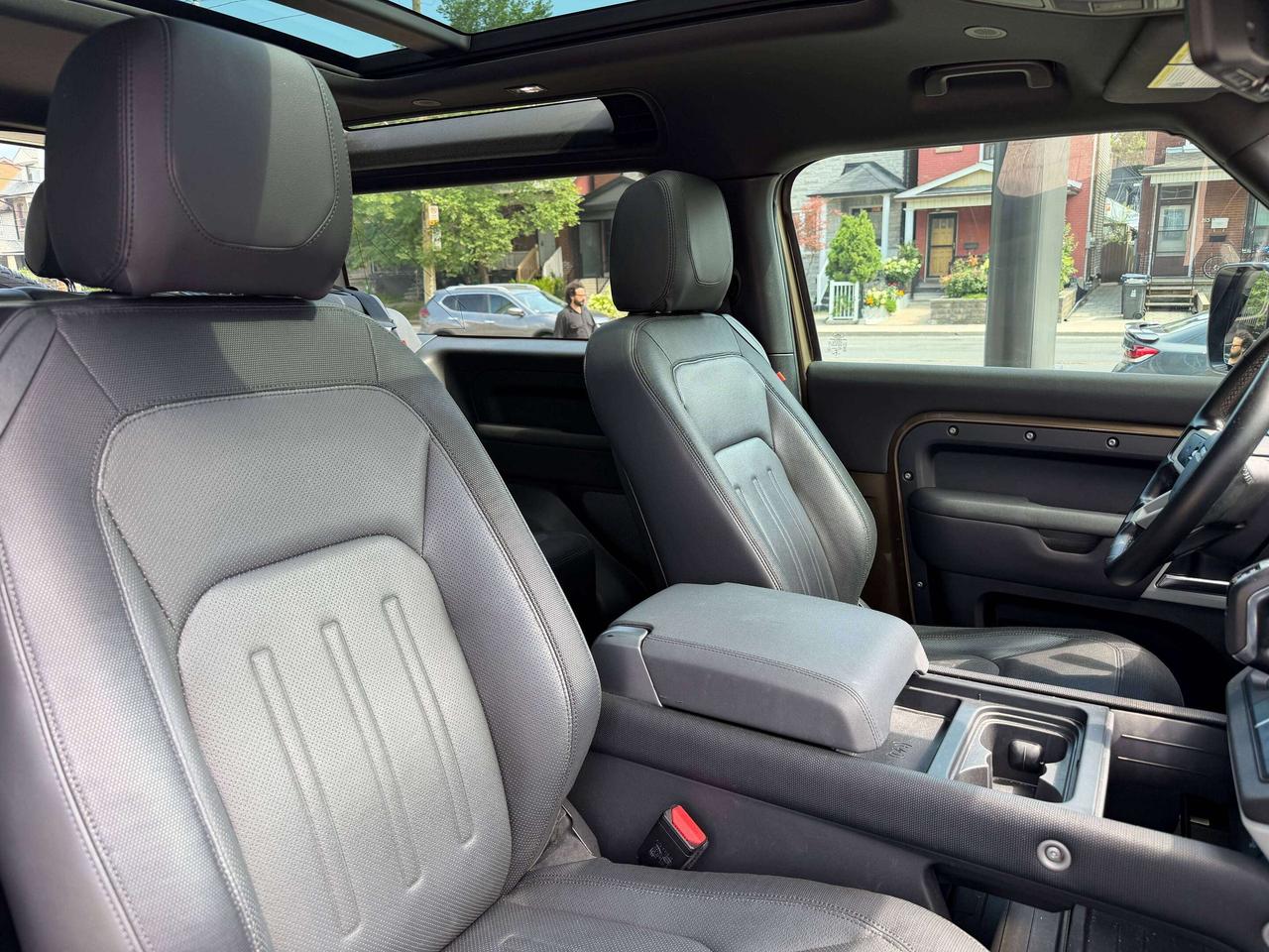 2021 Land Rover Defender X-Dynamic S Photo
