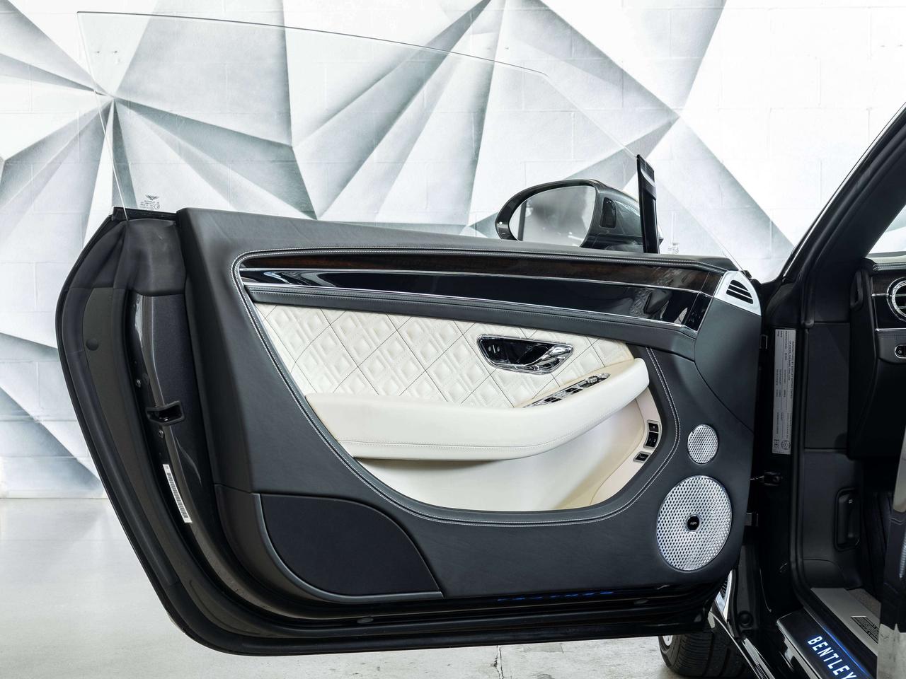 2020 Bentley Continental First Edition Photo
