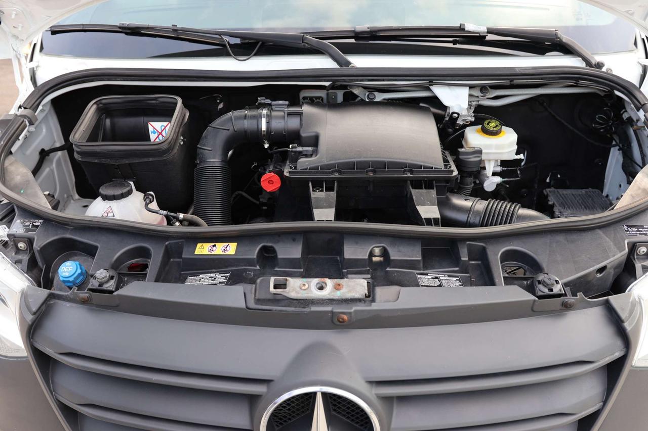 2021 Mercedes-Benz Sprinter 2500-HIGH ROOF-3PASS/BCAM/BLIS/PUSH START/CRUISE CONTROL/BLUETOOTH/AUTO HEADLIGHTS/3 KEYS Photo