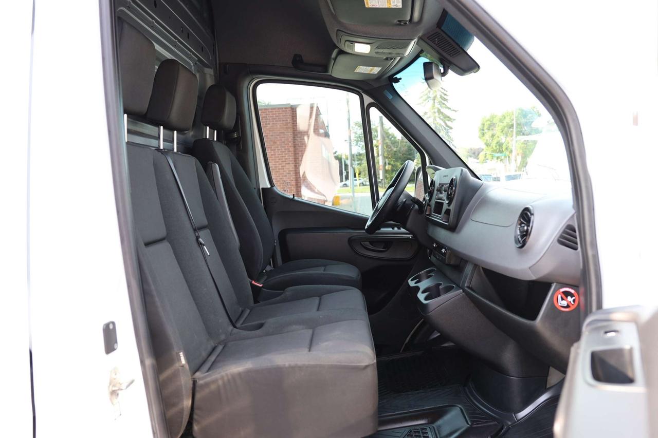 2021 Mercedes-Benz Sprinter 2500-HIGH ROOF-3PASS/BCAM/BLIS/PUSH START/CRUISE CONTROL/BLUETOOTH/AUTO HEADLIGHTS/3 KEYS Photo