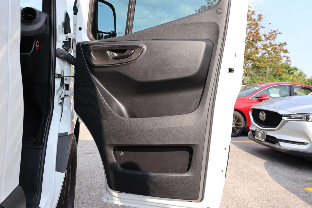 2021 Mercedes-Benz Sprinter 2500-HIGH ROOF-3PASS/BCAM/BLIS/PUSH START/CRUISE CONTROL/BLUETOOTH/AUTO HEADLIGHTS/3 KEYS Photo