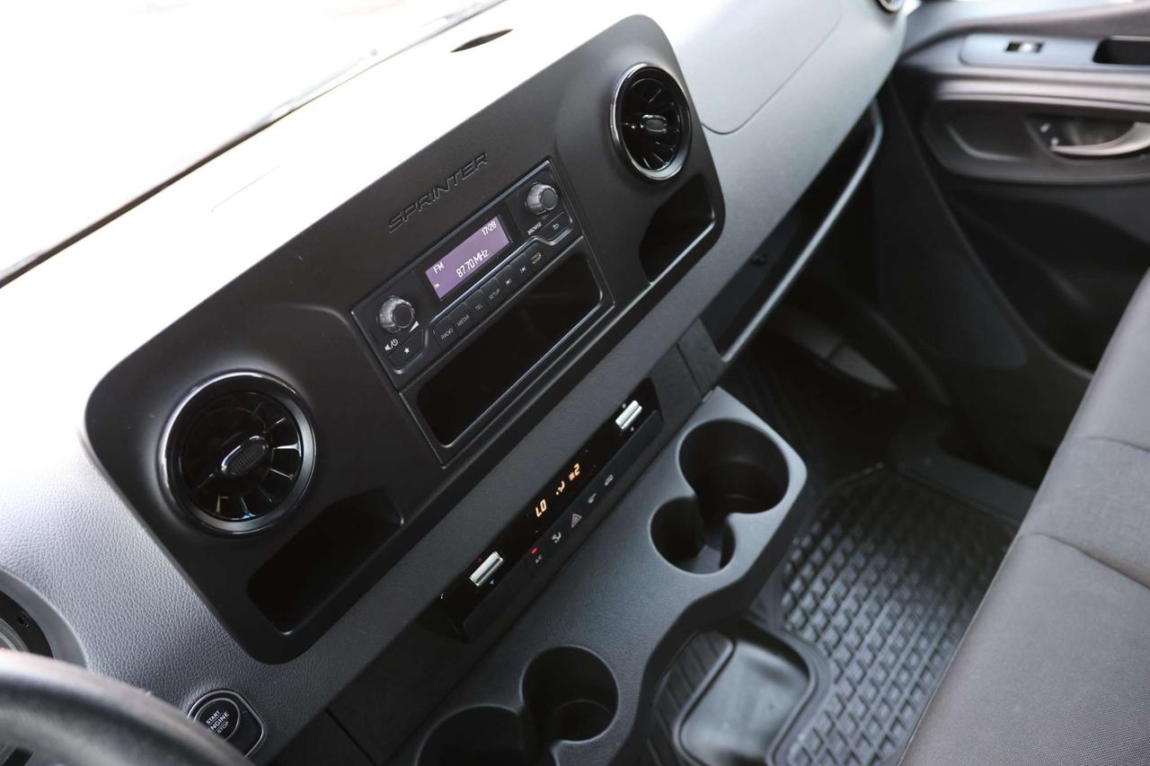 2021 Mercedes-Benz Sprinter 2500-HIGH ROOF-3PASS/BCAM/BLIS/PUSH START/CRUISE CONTROL/BLUETOOTH/AUTO HEADLIGHTS/3 KEYS Photo